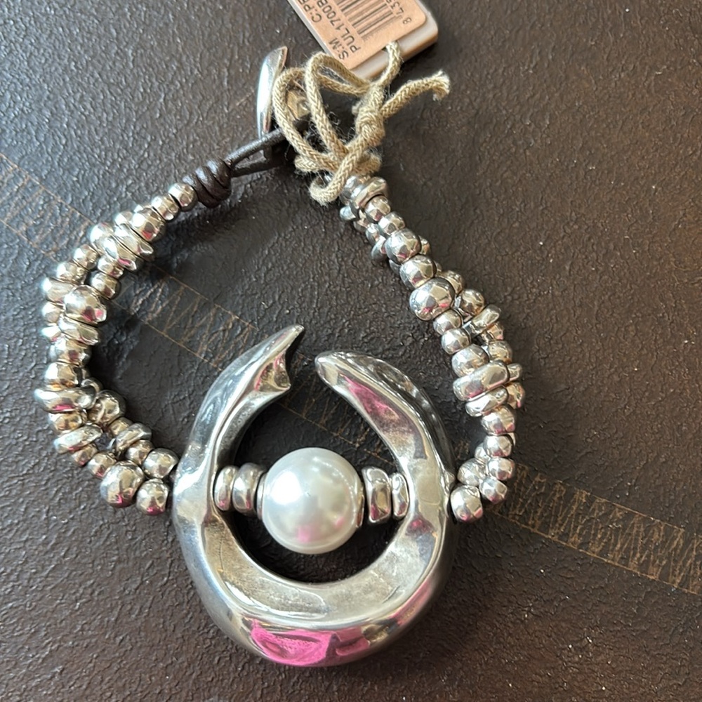 Uno de 50 Half Moon Pearl Bracelet- retired